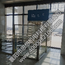 西渡站矩形、半高單向門和護(hù)欄